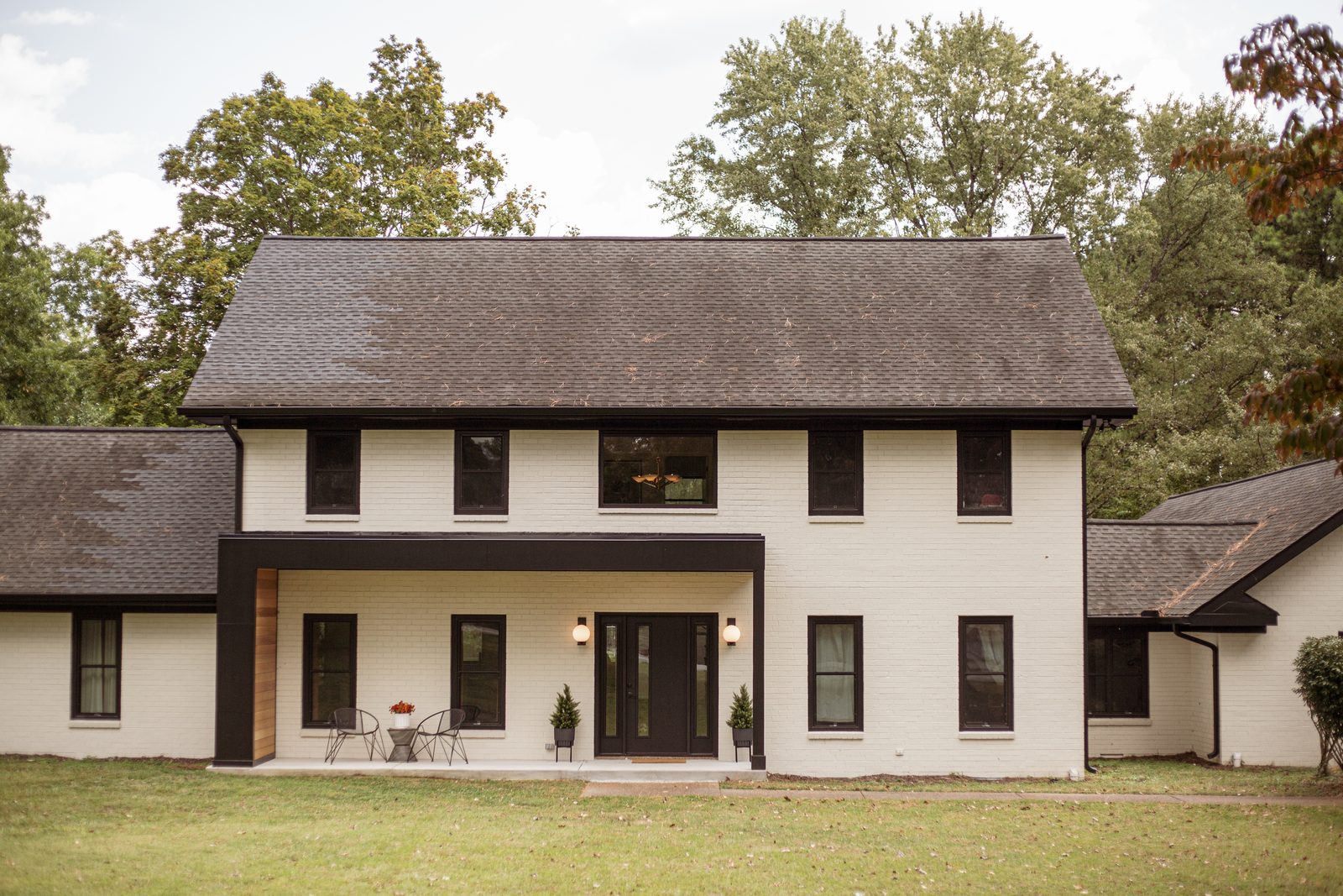Modern farmhouse-style home exterior